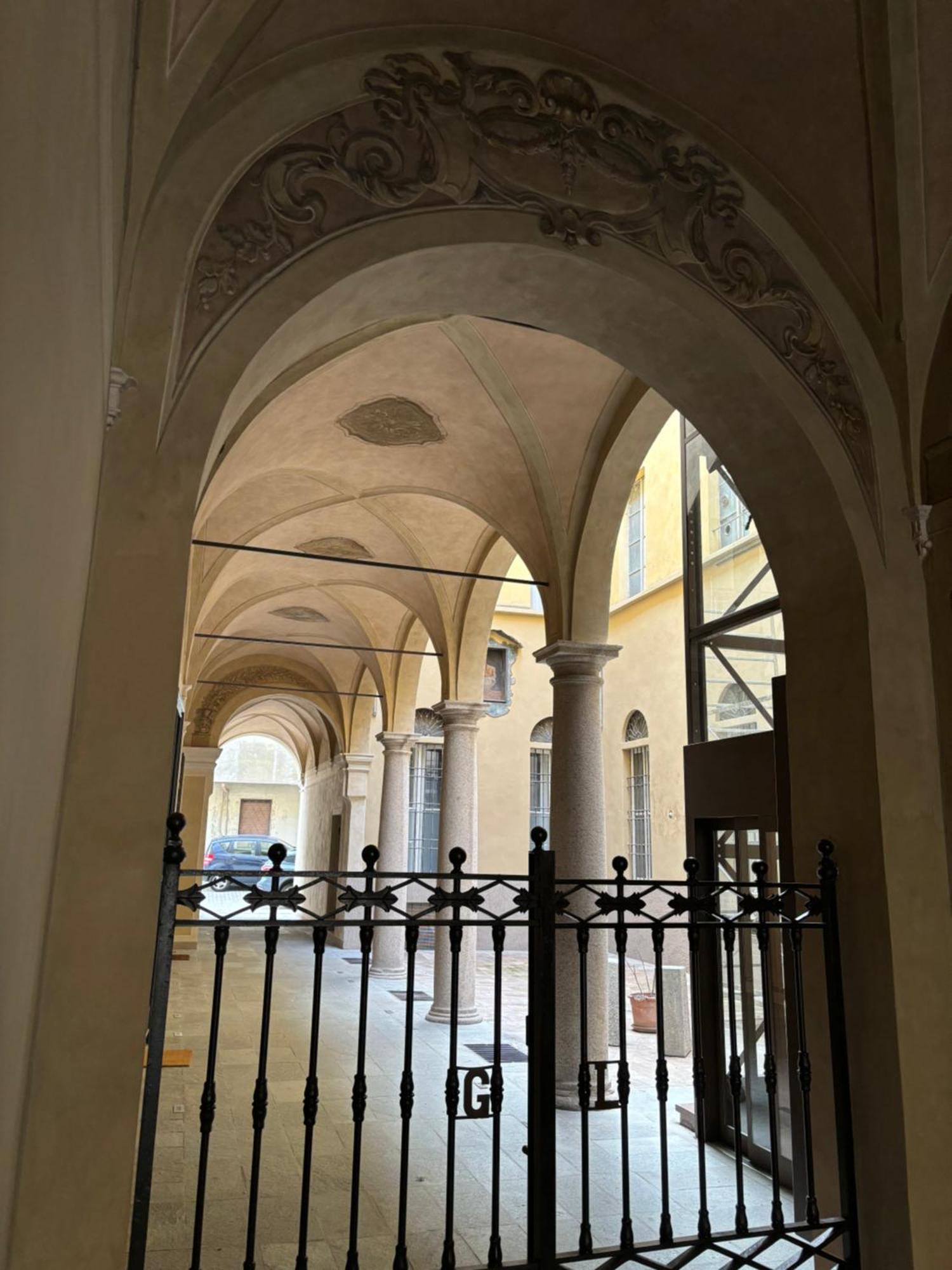Appartamento L'Antica Colonna, In Centro Storico Parma Exterior photo